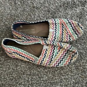 Toms shoes